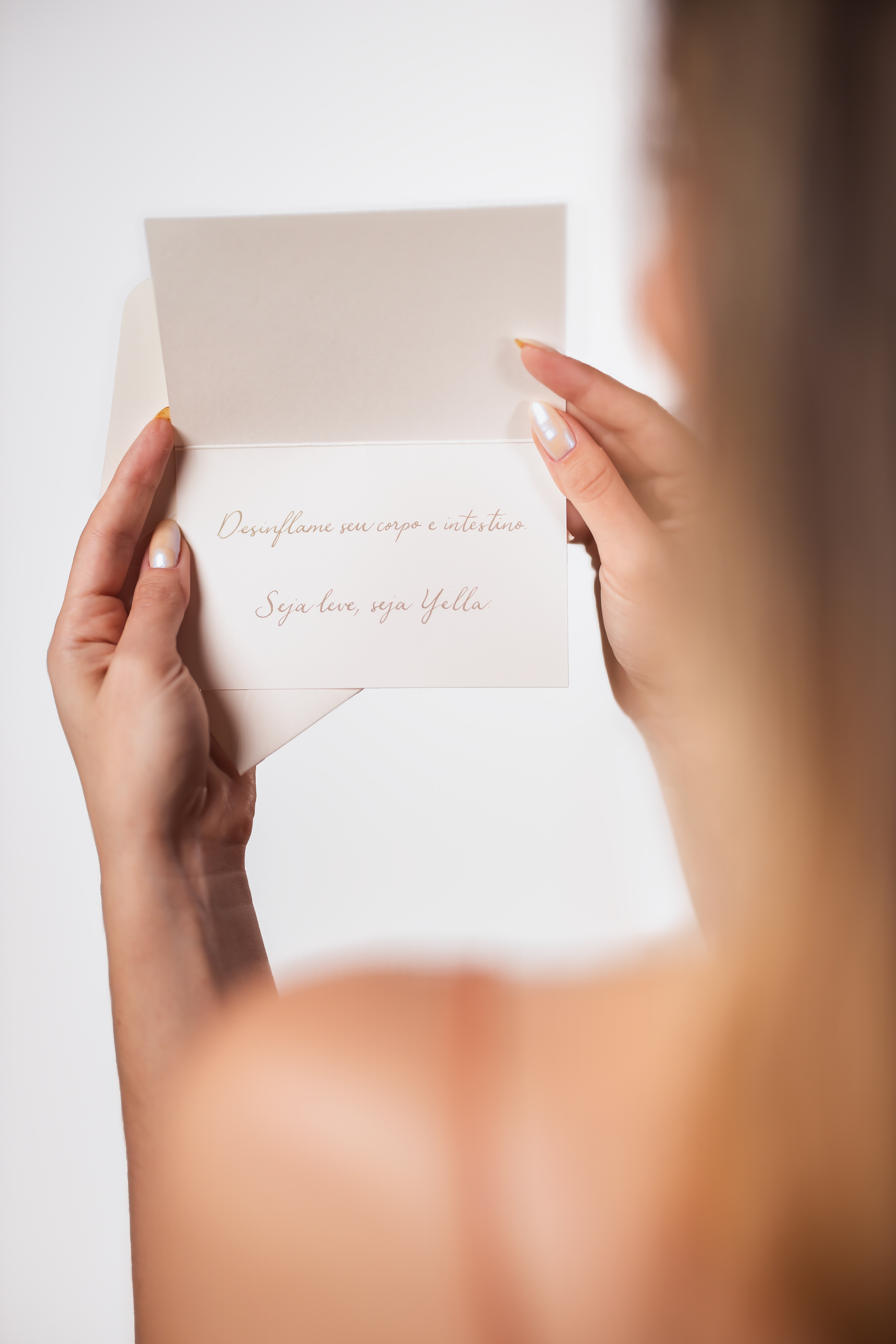 Desinflame seu corpo e intestino - Seja leve, seja Yella